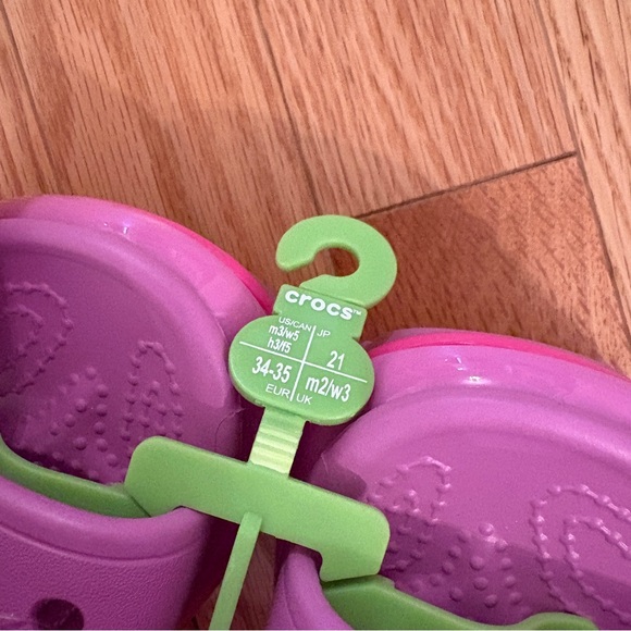 Crocs Mega Crush Sandal in Bubble - Picture 10 of 13